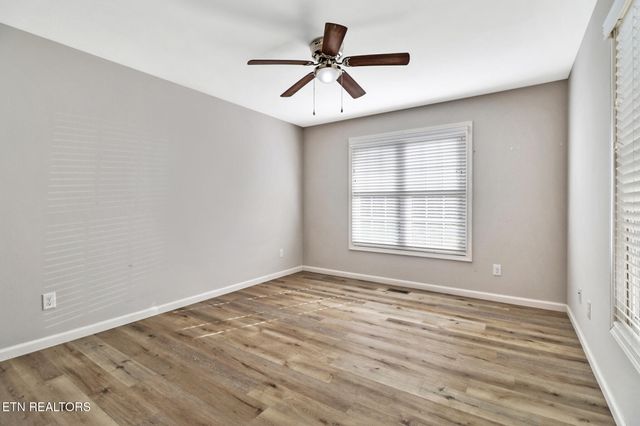 736 Siever Rd, Crossville, TN 38572