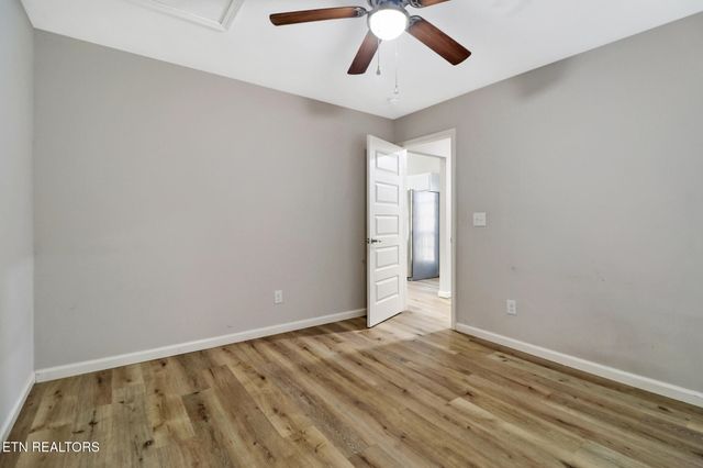 736 Siever Rd, Crossville, TN 38572