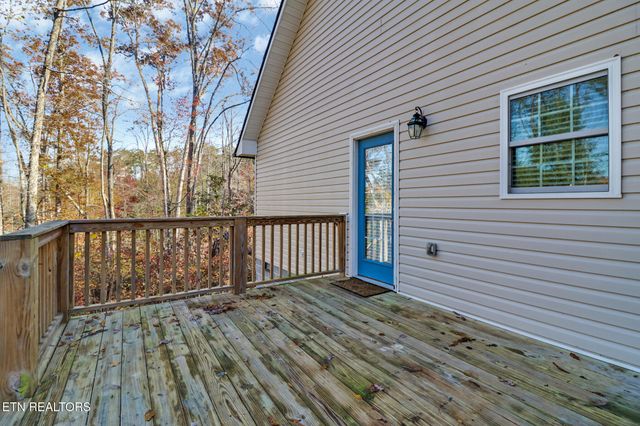 736 Siever Rd, Crossville, TN 38572