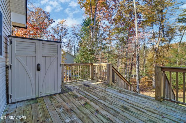 736 Siever Rd, Crossville, TN 38572