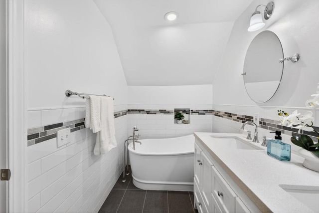 1270 Mckendrie Street, San Jose, CA 95126