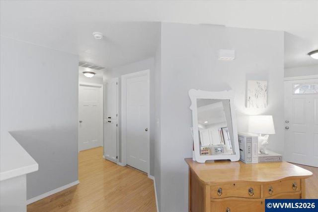 1017 Eastwind Ct N, Keizer, OR 97303