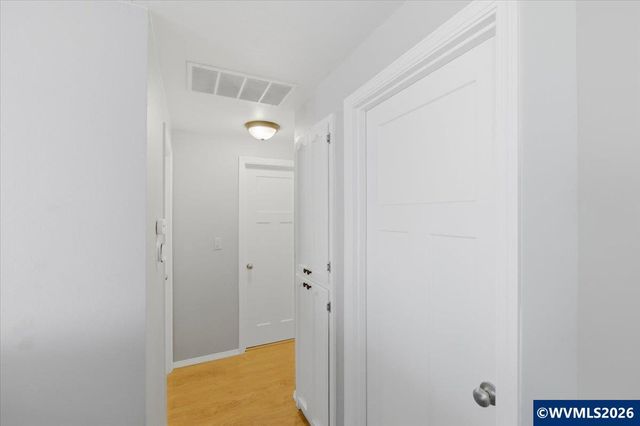 1017 Eastwind Ct N, Keizer, OR 97303