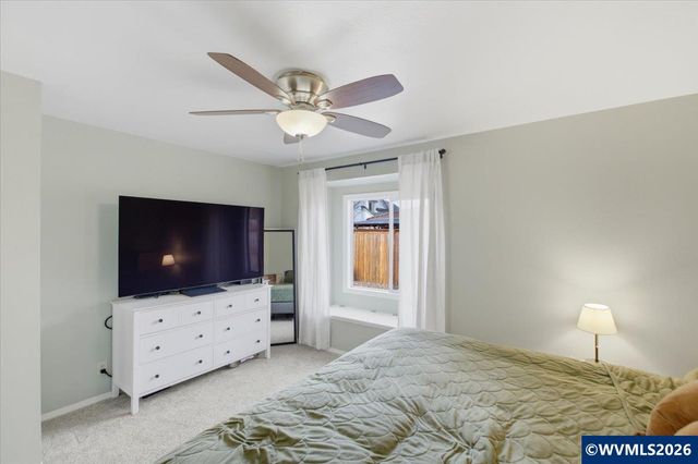 1017 Eastwind Ct N, Keizer, OR 97303