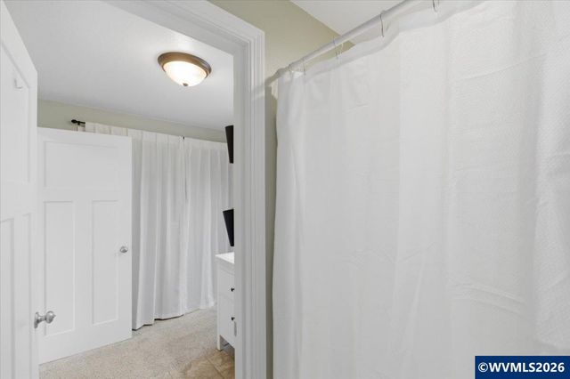 1017 Eastwind Ct N, Keizer, OR 97303