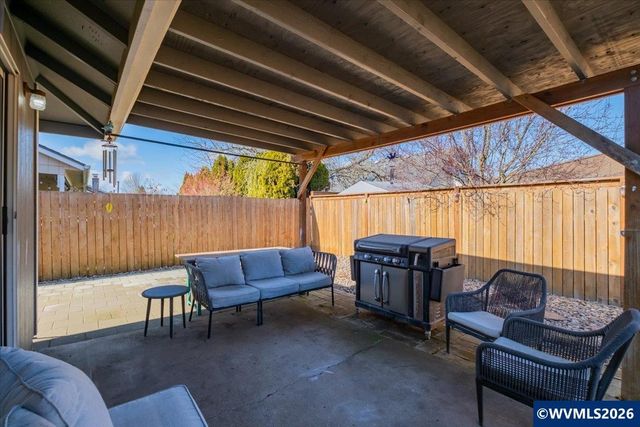 1017 Eastwind Ct N, Keizer, OR 97303