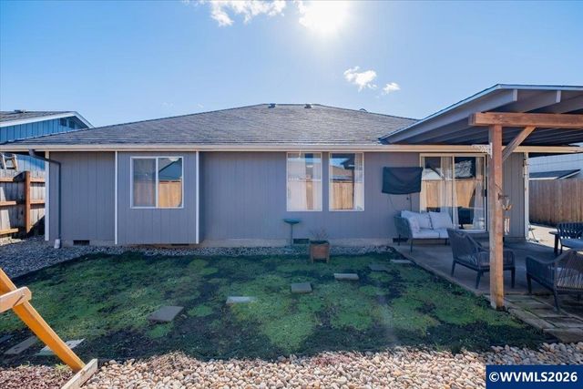 1017 Eastwind Ct N, Keizer, OR 97303