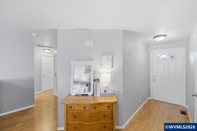 1017 Eastwind Ct N, Keizer, OR 97303