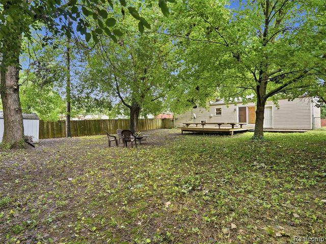 1757 Dover Court, Ypsilanti, MI 48198
