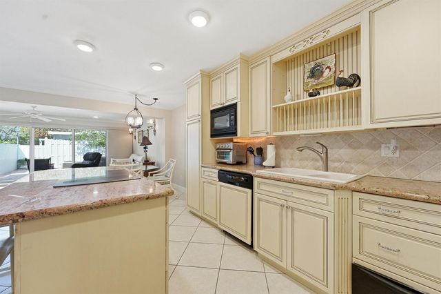 2701 Ocean Drive 1a, Vero Beach, FL 32963