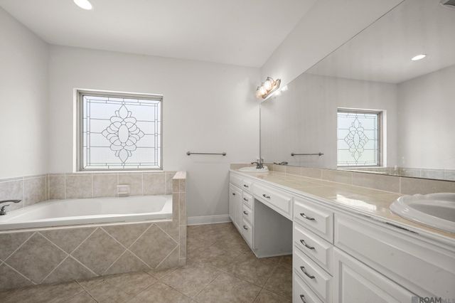 38251 Charleston Rd, Prairieville, LA 70769