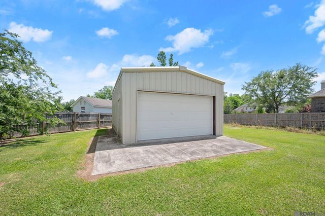 38251 Charleston Rd, Prairieville, LA 70769