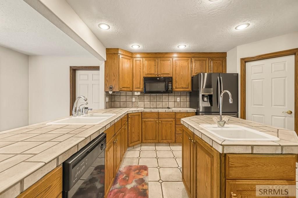 Image 12 of property listing at 3453 Sun Circle, Idaho Falls, ID 83404