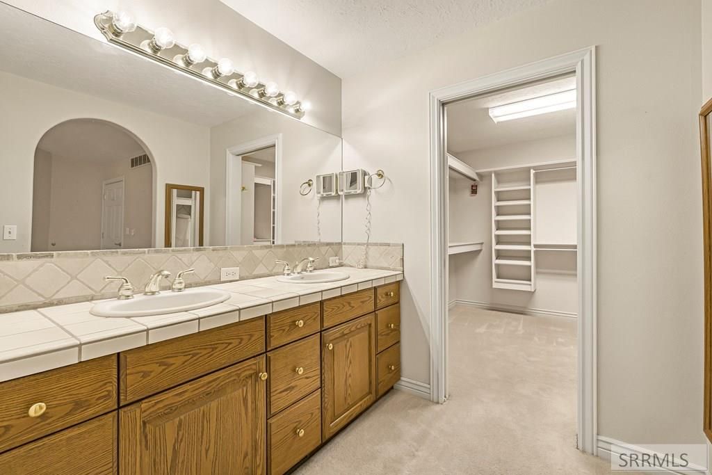 Image 18 of property listing at 3453 Sun Circle, Idaho Falls, ID 83404