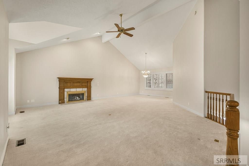 Image 3 of property listing at 3453 Sun Circle, Idaho Falls, ID 83404