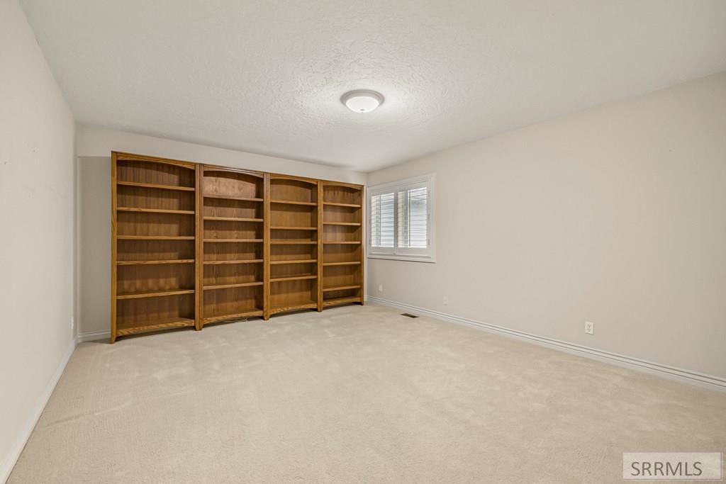 Image 32 of property listing at 3453 Sun Circle, Idaho Falls, ID 83404