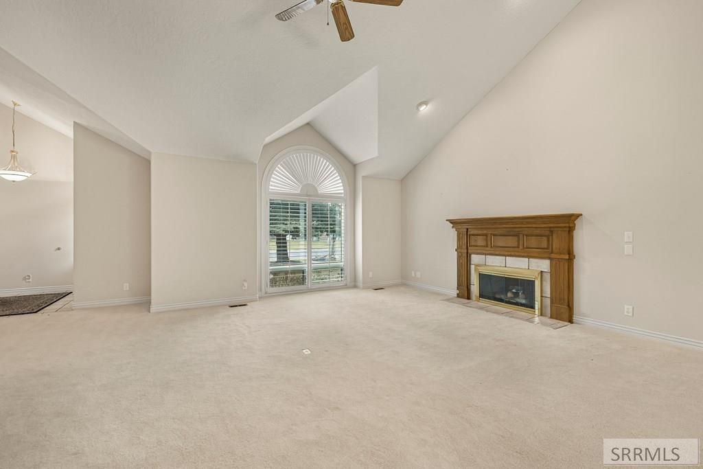 Image 4 of property listing at 3453 Sun Circle, Idaho Falls, ID 83404