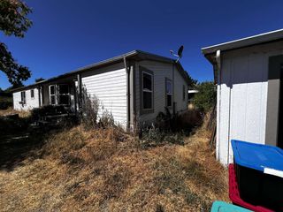 855 SW West Harbeck Road, Grants Pass, OR 97527