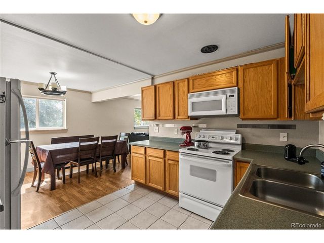 10325 W 16th Ave, Lakewood, CO 80215