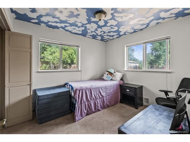 10325 W 16th Ave, Lakewood, CO 80215