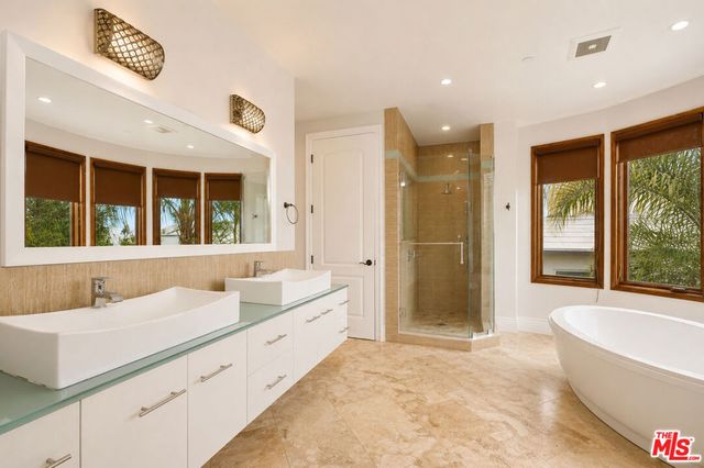 1126 Yale Street, Santa Monica, CA 90403