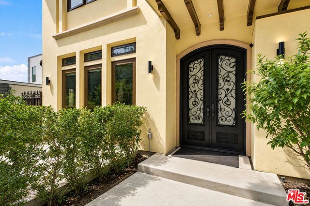 1126 Yale Street, Santa Monica, CA 90403