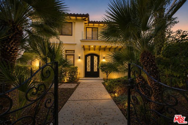 1126 Yale Street, Santa Monica, CA 90403