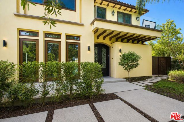 1126 Yale Street, Santa Monica, CA 90403