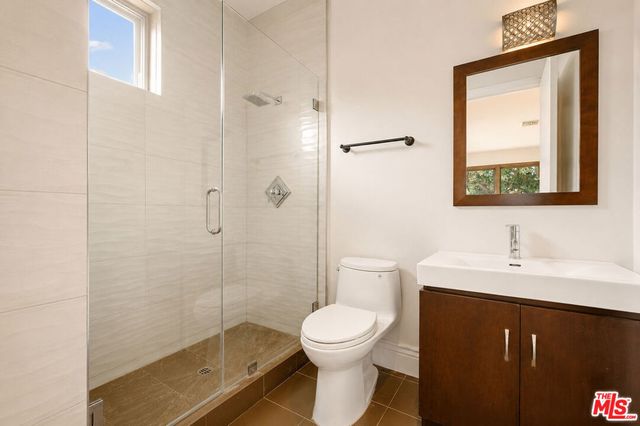 1126 Yale Street, Santa Monica, CA 90403