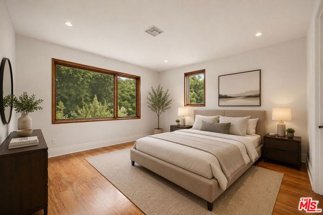 1126 Yale Street, Santa Monica, CA 90403