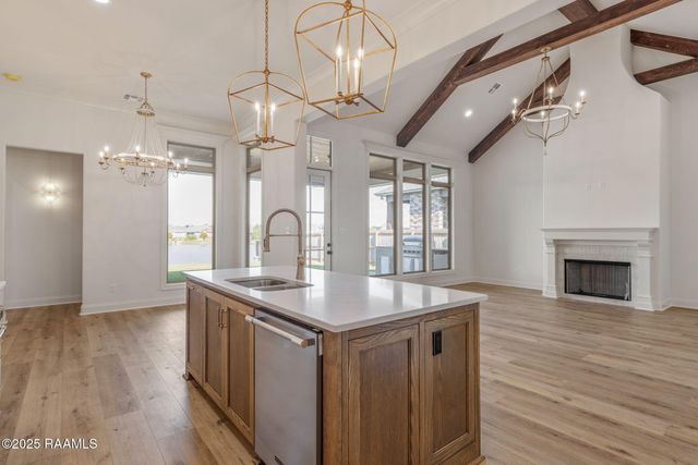 309 Last Quarter Drive, Youngsville, LA 70592