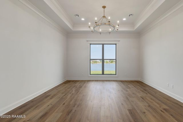 309 Last Quarter Drive, Youngsville, LA 70592