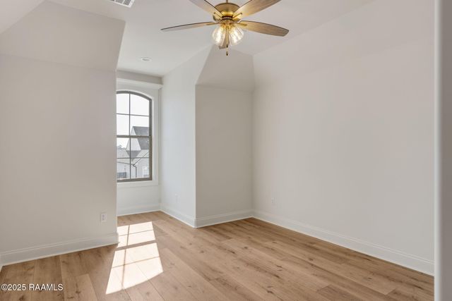 309 Last Quarter Drive, Youngsville, LA 70592