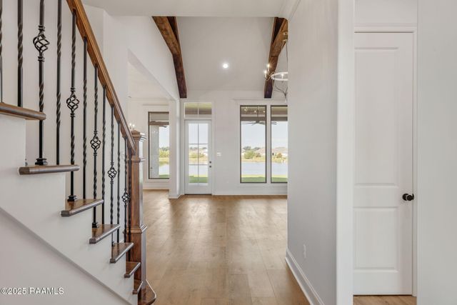 309 Last Quarter Drive, Youngsville, LA 70592