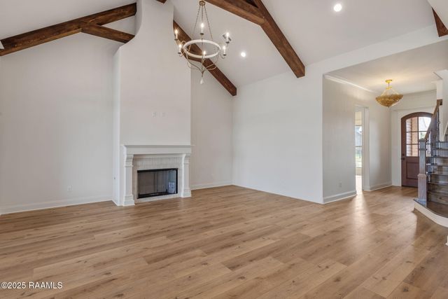 309 Last Quarter Drive, Youngsville, LA 70592