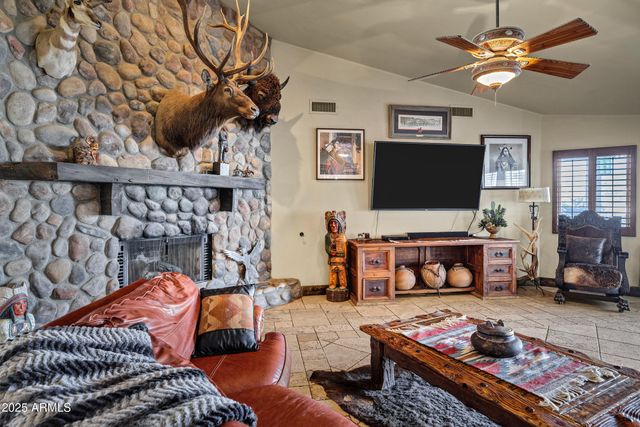 21230 S 156TH Street, Gilbert, AZ 85298