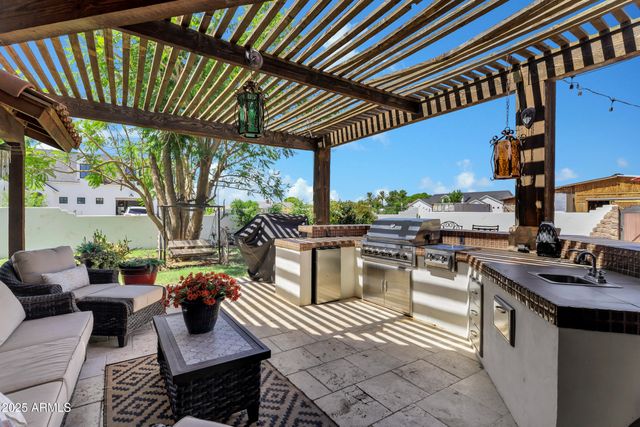 21230 S 156TH Street, Gilbert, AZ 85298