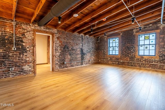 453 East Main Street 700, Kingsport, TN 37660