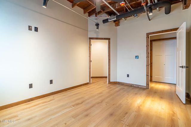 453 East Main Street 700, Kingsport, TN 37660