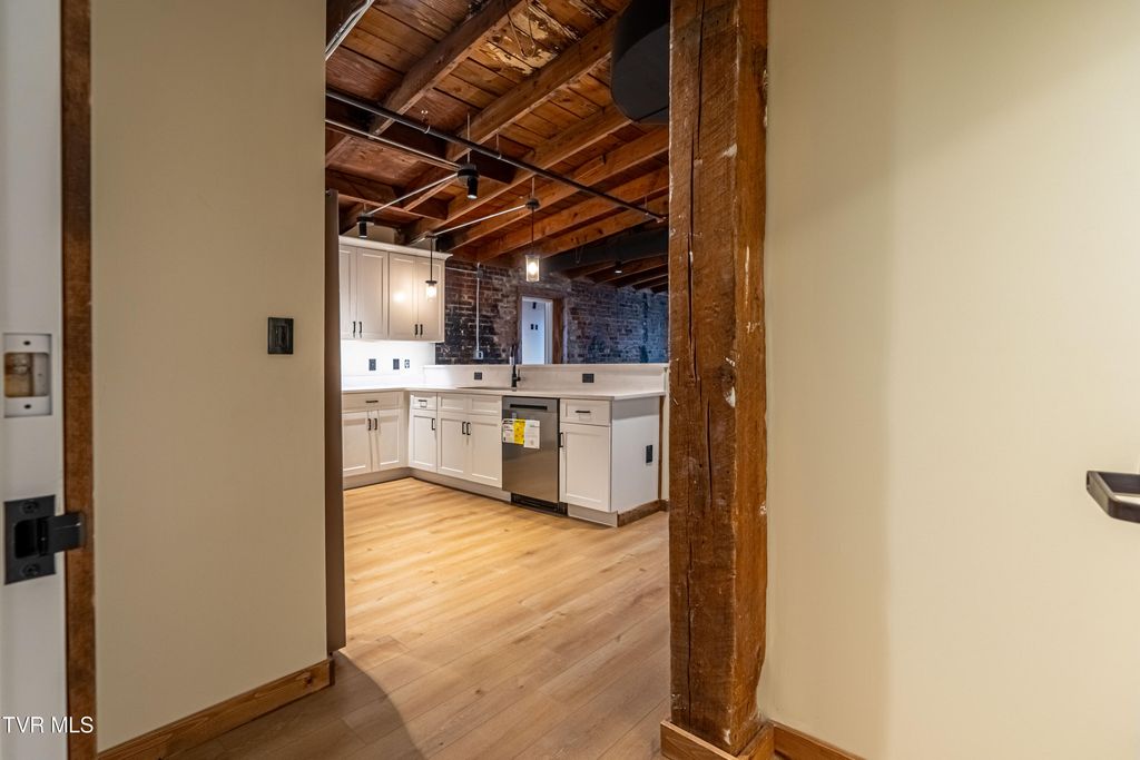 453 East Main Street 700, Kingsport, TN 37660