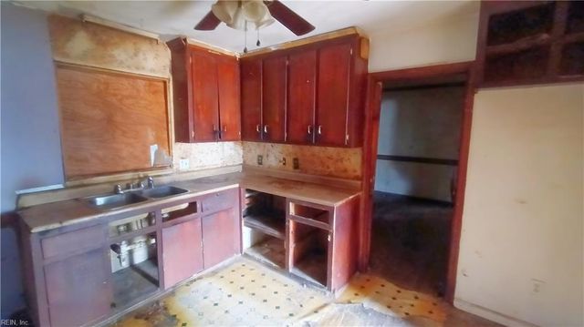 421 Morrison AVE, Newport News, VA 23601