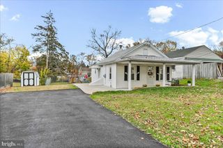 929 CRYSTLE RD, Aston, PA 19014