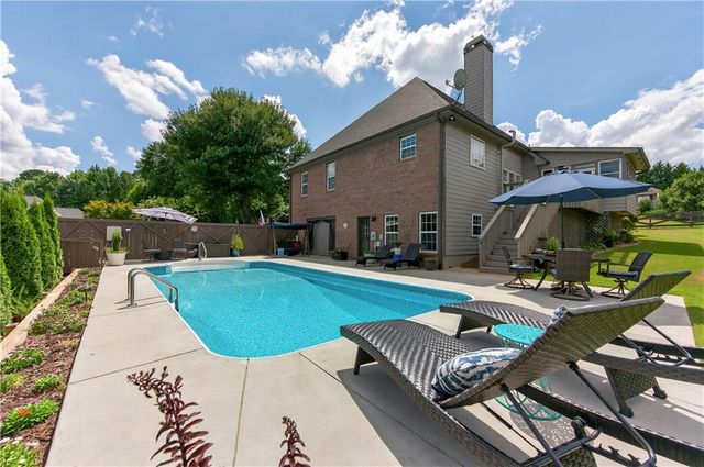 1251 Harvest Lane, Hoschton, GA 30548