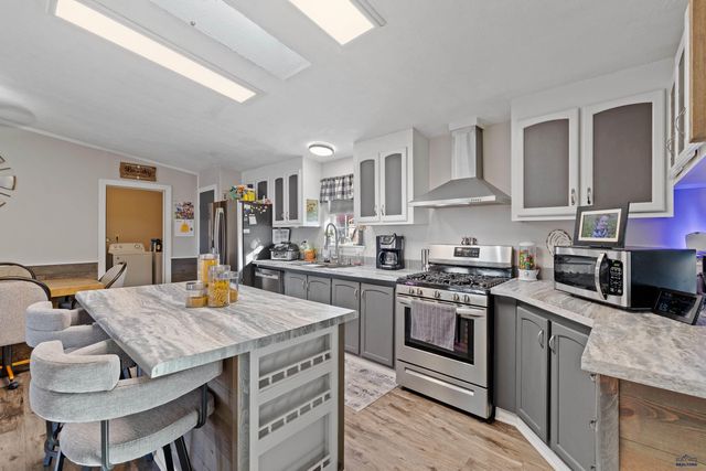 1680 JOLLY LN, Rapid City, SD 57703