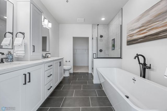 300 Main Avenue 506, Fargo, ND 58103