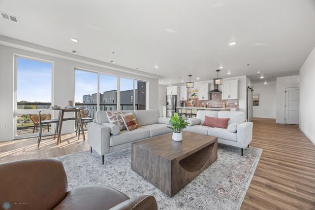 300 Main Avenue 506, Fargo, ND 58103