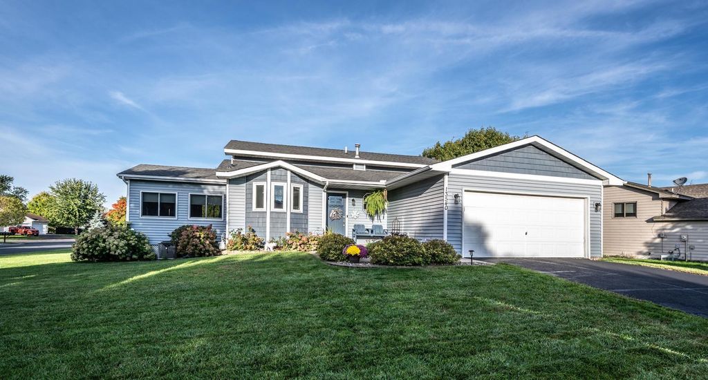 13540 Fiona Avenue N, Hugo, MN 55038 — photo 2