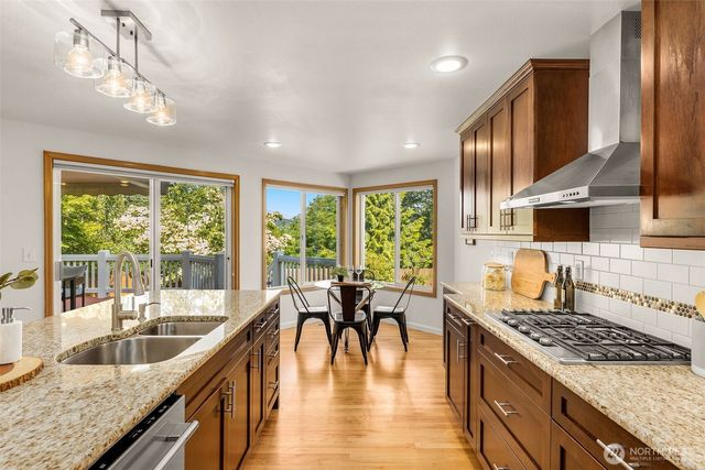 1917 237th Place SE, Bothell, WA 98021