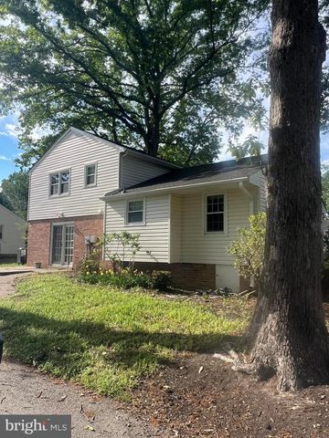 521 LAUREL AVE, Fredericksburg, VA 22408