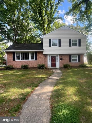 521 LAUREL AVE, Fredericksburg, VA 22408